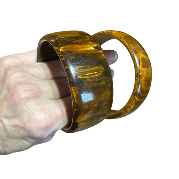 Stunning Mahogany Flame Marbled Bakelite Bangle Bracelets - Picture 3 of 6